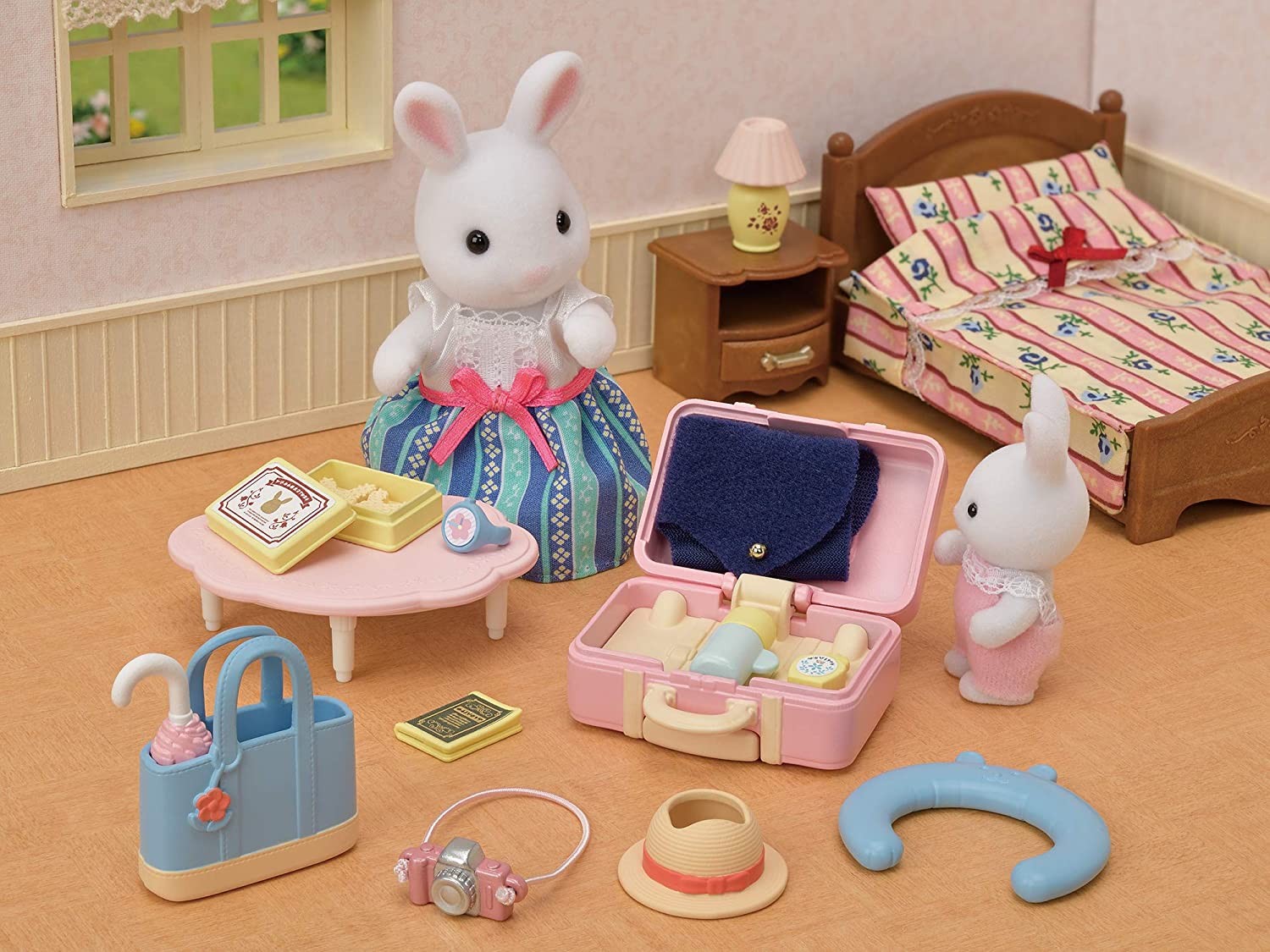 Sylvanian Families Weekend Travel Set Sylvanian Families Weekend Travel Set