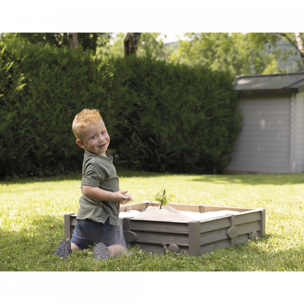 Square Garden Sand Pit - Toymaster - Fagan Toys