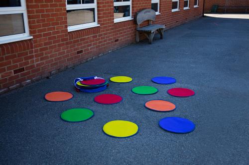 Kit For Kids Rainbow\u2122 Circle Indoor / Outdoor Mats with Free holdall Set of 30