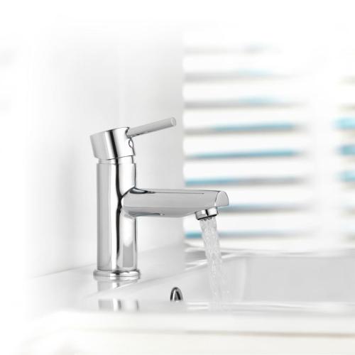 Aqualisa Uptown Basin Mixer Tap Small (Includes Click Clack Waste) Chrome CB.SPT.19