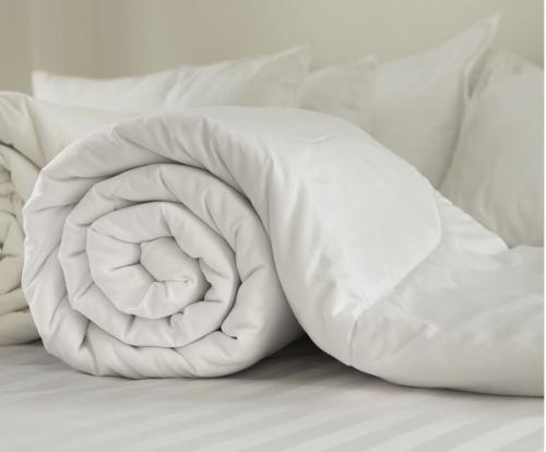 Double Duvet 10.5 tog Flame Retardant Source 5