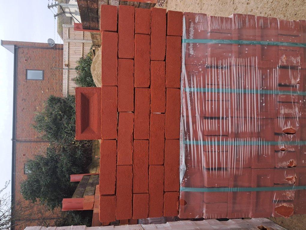 Off-shade Bricks