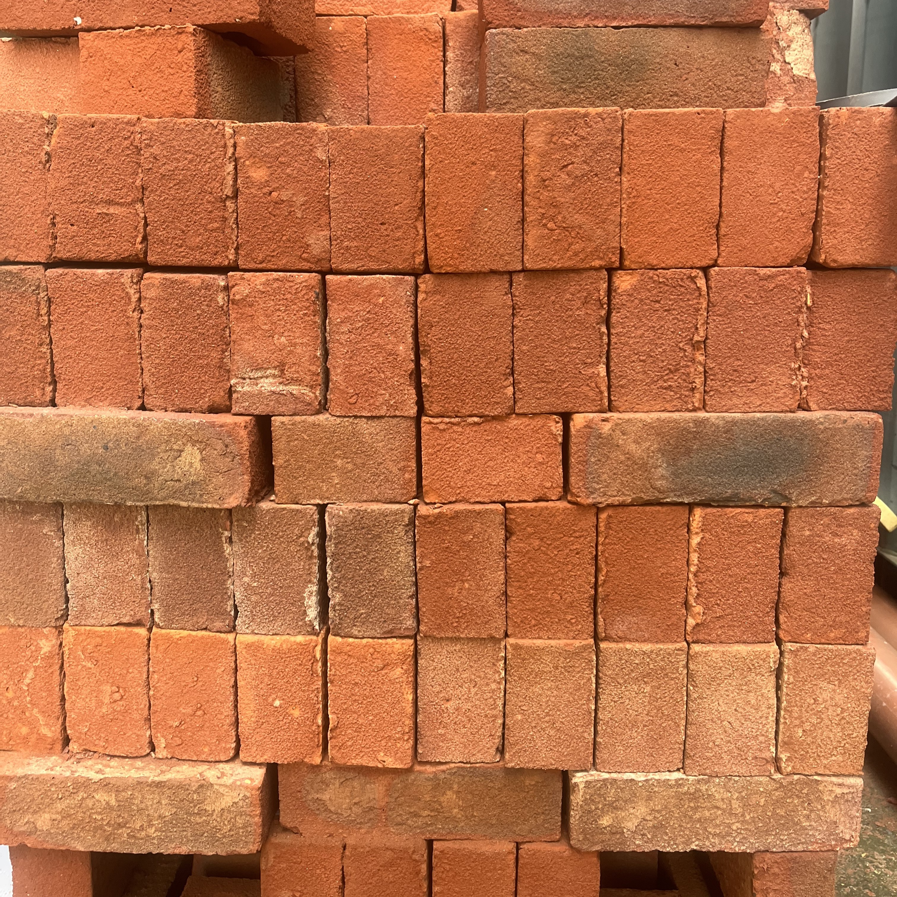 Non-Best Bricks