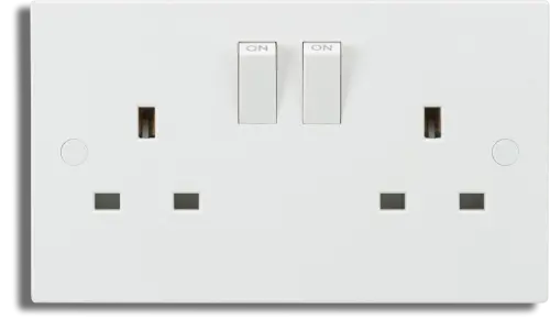 Knightsbridge Square Edge 13A 1 Gang DP Switched Socket