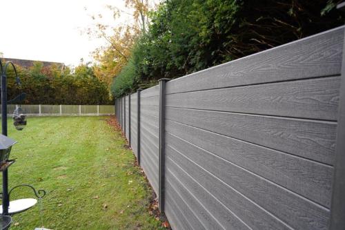RJFENCESILVERA