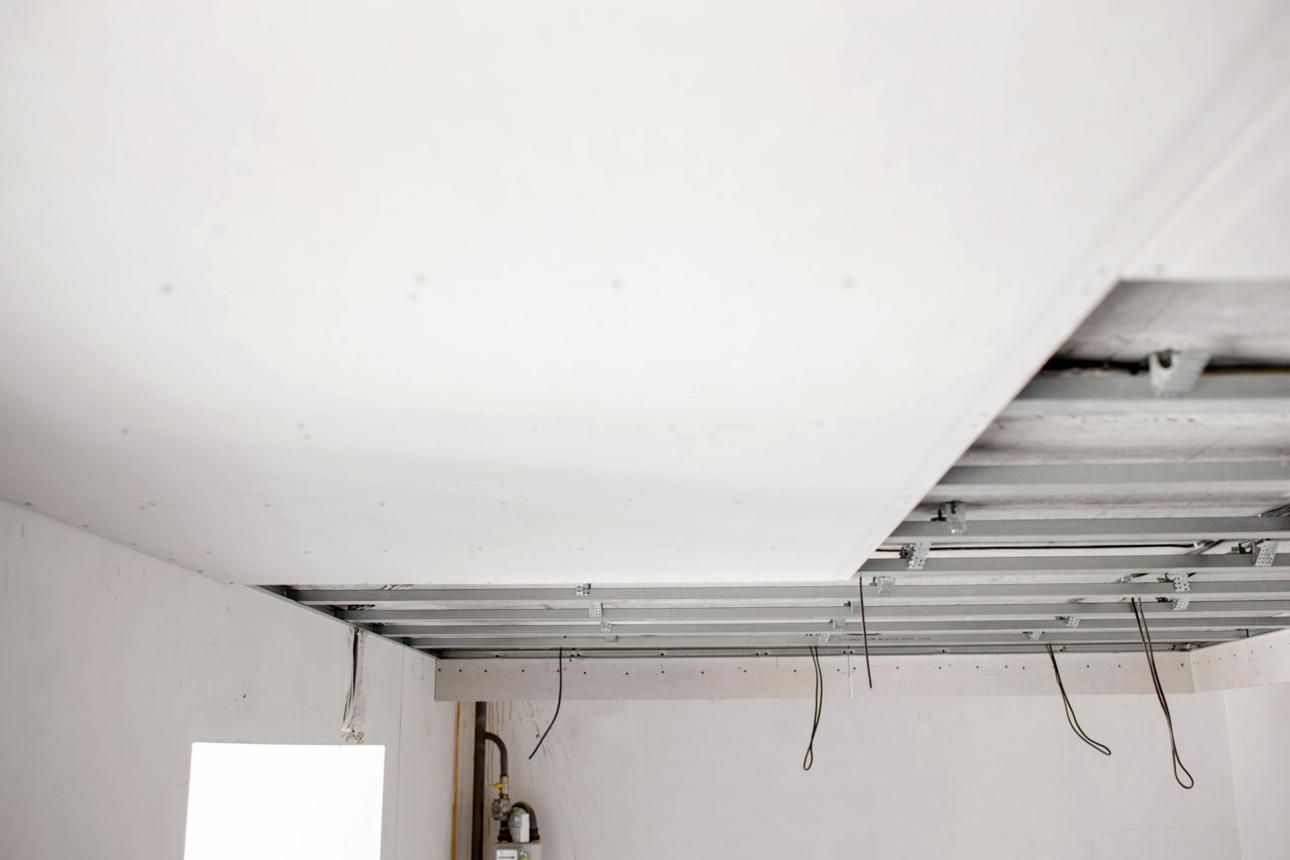 plasterboard installation for walls and ceilings